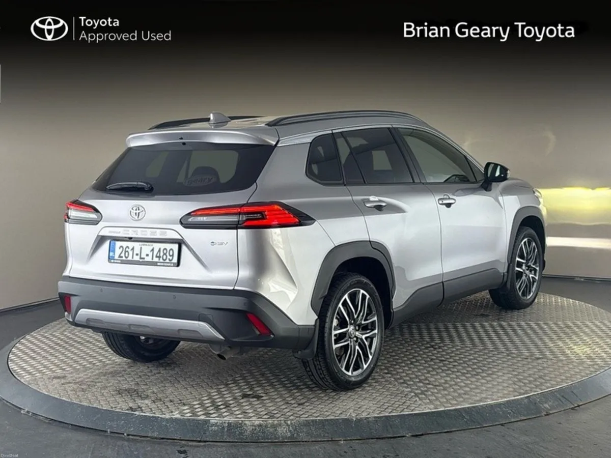 Toyota Corolla Cross SOL Hybrid Top of the range - Image 2
