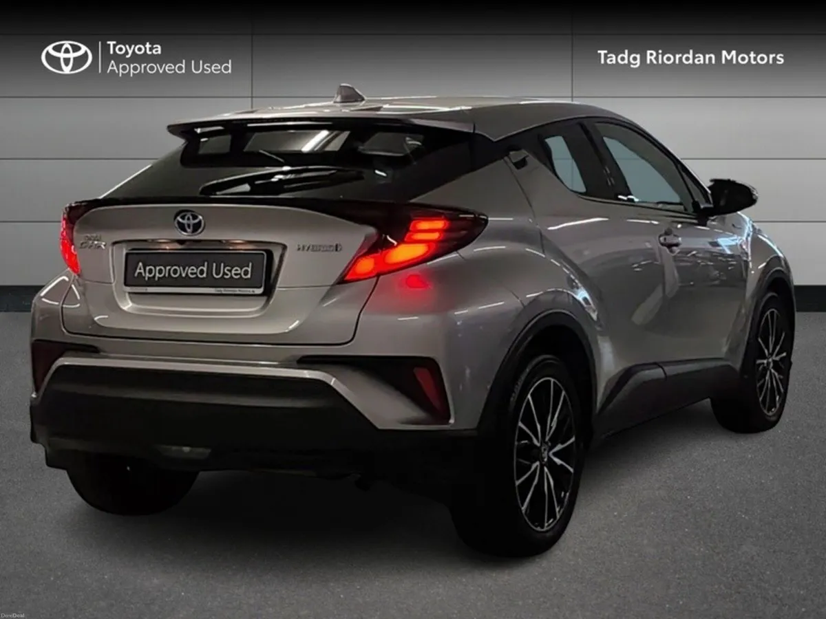 Toyota C-HR 1.8 HYBRID SOL - Image 2