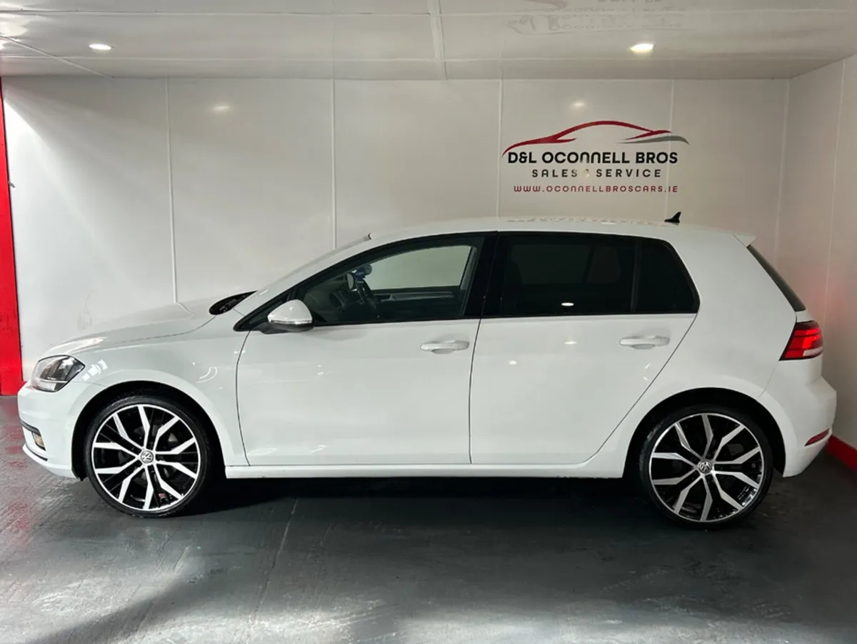 Volkswagen Golf TRENDLINE 1.6 TDI MANUAL 5SPEED 5D - Image 5