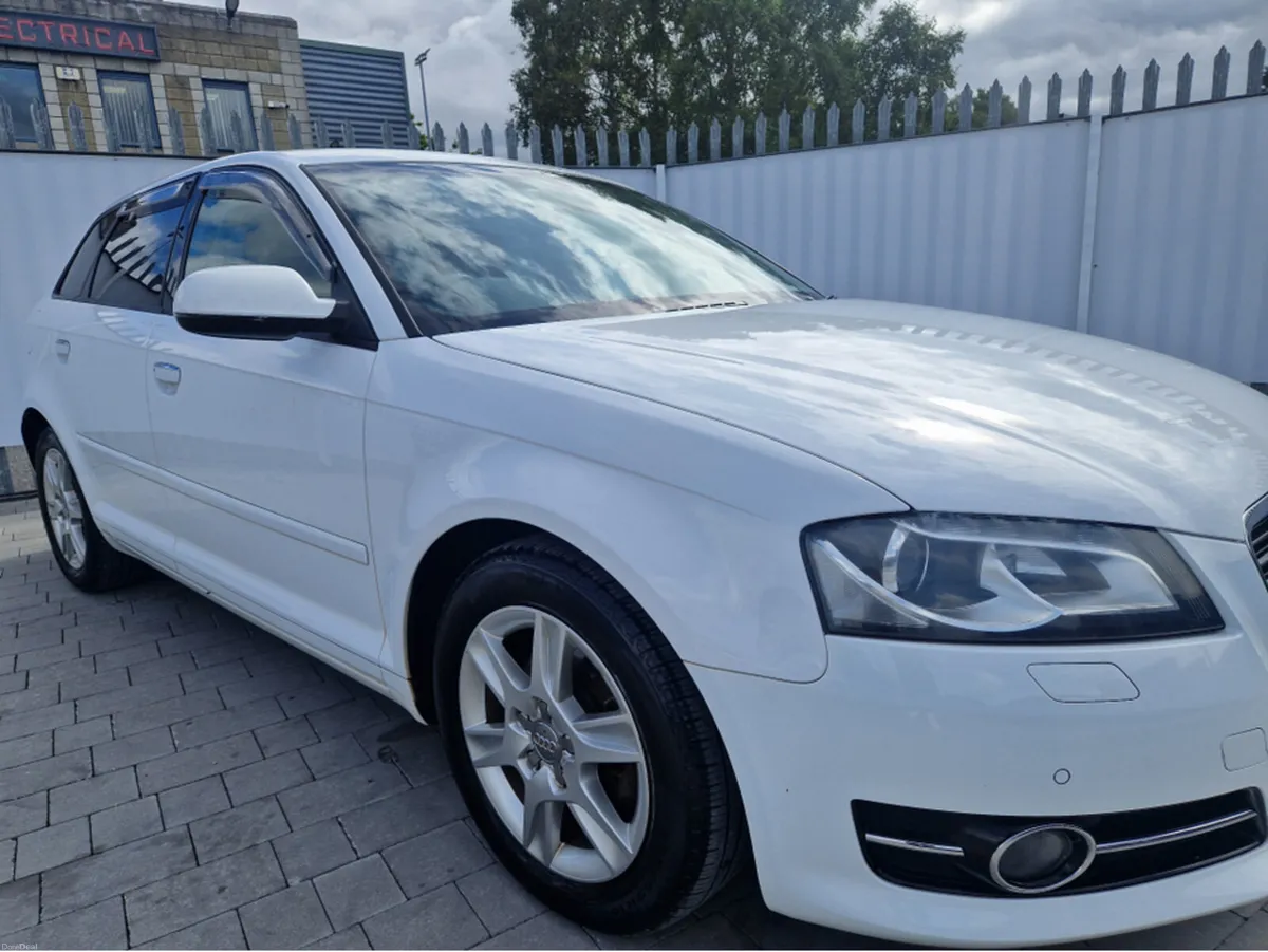 Audi A3 1.4 PETROL AUTO - Image 2