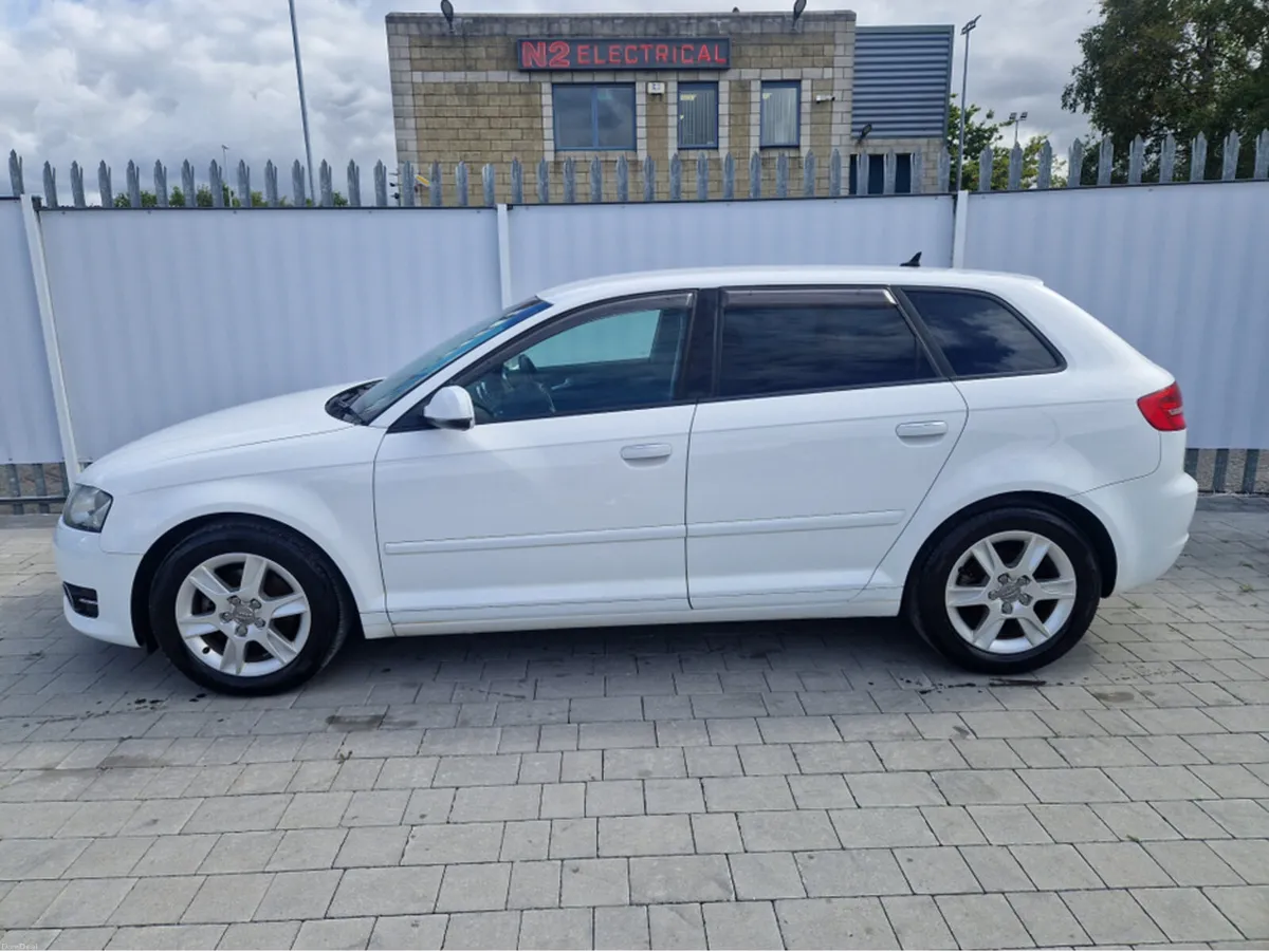 Audi A3 1.4 PETROL AUTO - Image 6