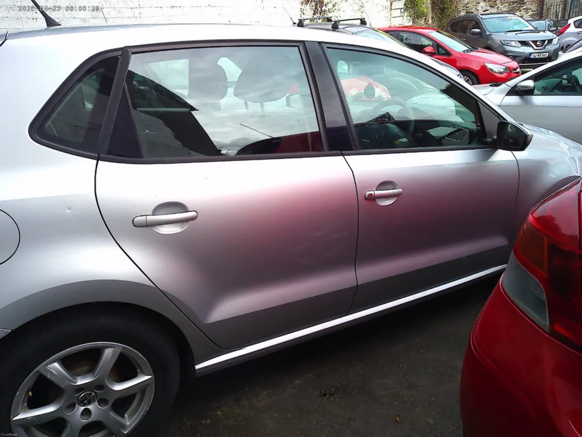 Volkswagen Polo CL 1.2 MANUAL 5SPEED 70BHP 5DR - Image 4