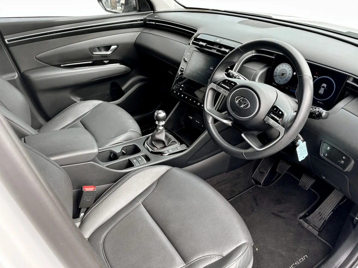 Hyundai Tucson Executive 1.6 Diesel - Image 6
