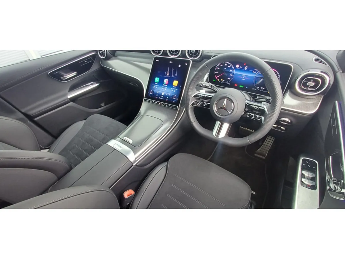 Mercedes-Benz GLC 261 GLC 300de 4MATIC AMG - Image 4