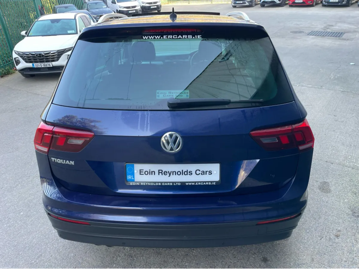 Volkswagen Tiguan 2.0 TDI  6SP 150HP COMFORTLINE P - Image 4