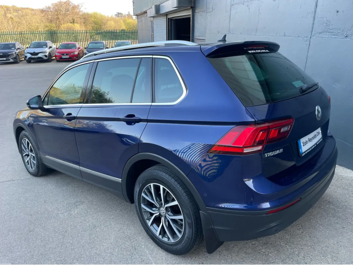 Volkswagen Tiguan 2.0 TDI  6SP 150HP COMFORTLINE P - Image 5