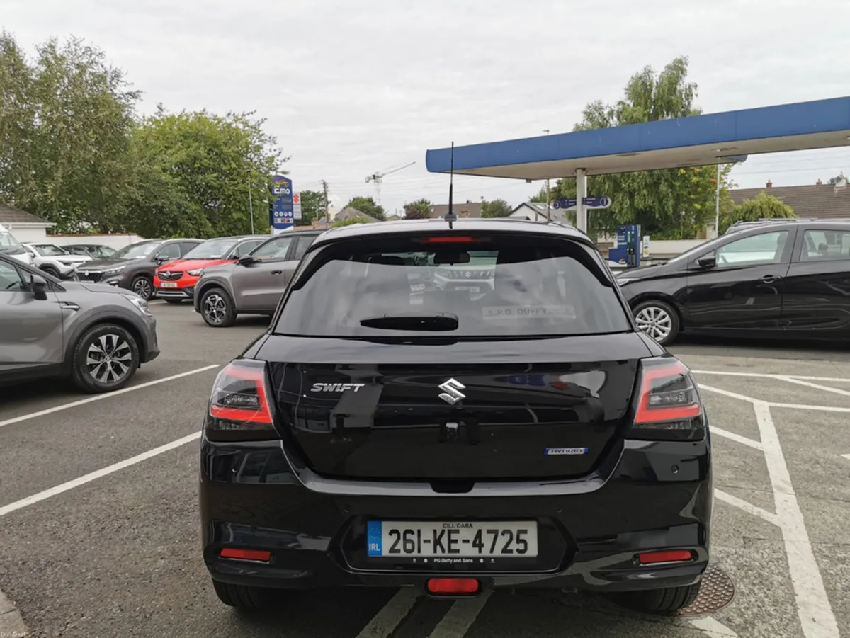 Suzuki Swift 1.2 HYBRID MOTION 5DR - Image 5