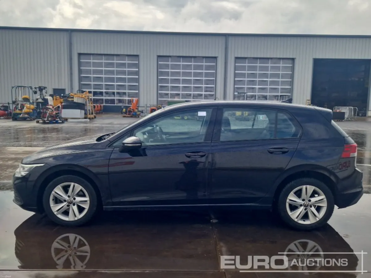 Volkswagen Golf 2023 - Image 2