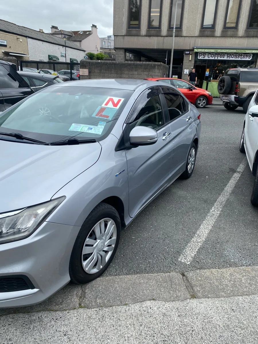 2019 Honda Grace Hybrid - Image 5