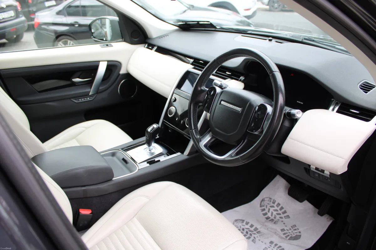 NEW MODEL - 1 OWNER - PAN ROOF - FULL HISTORY - Image 6