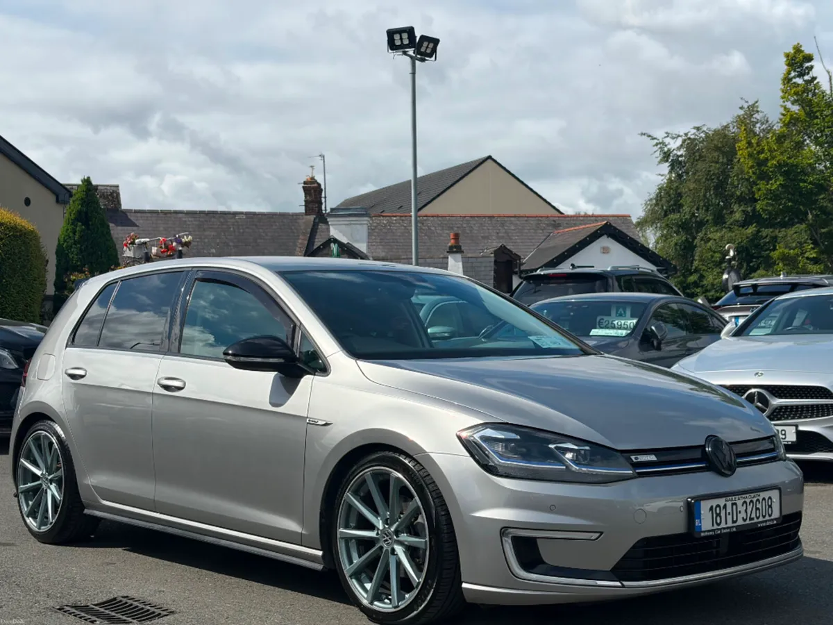 Volkswagen e-Golf Sport Electric 136HP 5DR Auto - Image 3
