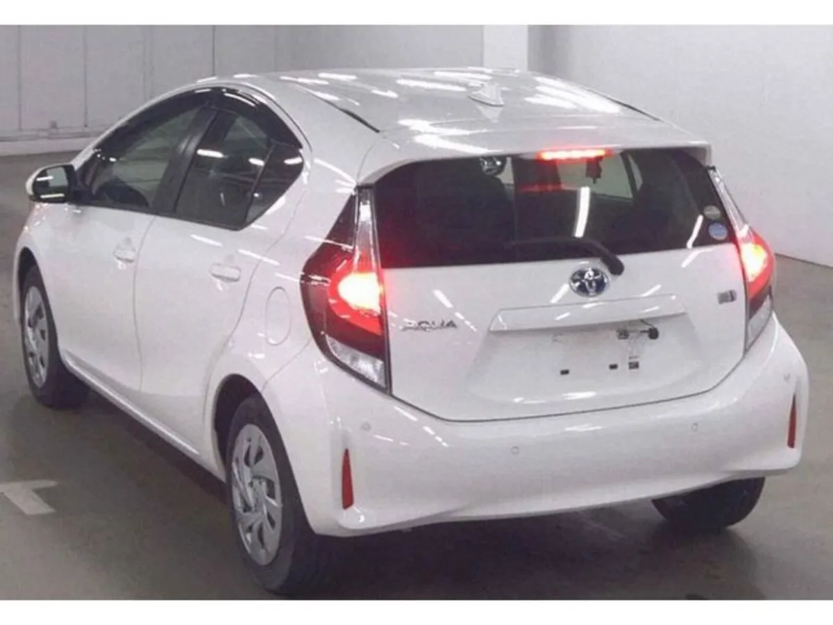 Toyota Aqua 1.5 Petrol Hybrid Auto - Image 3