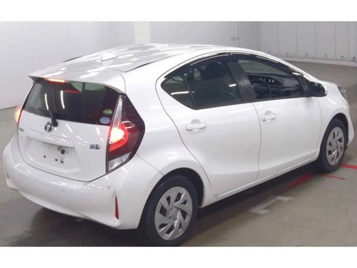 Toyota Aqua 1.5 Petrol Hybrid Auto - Image 4