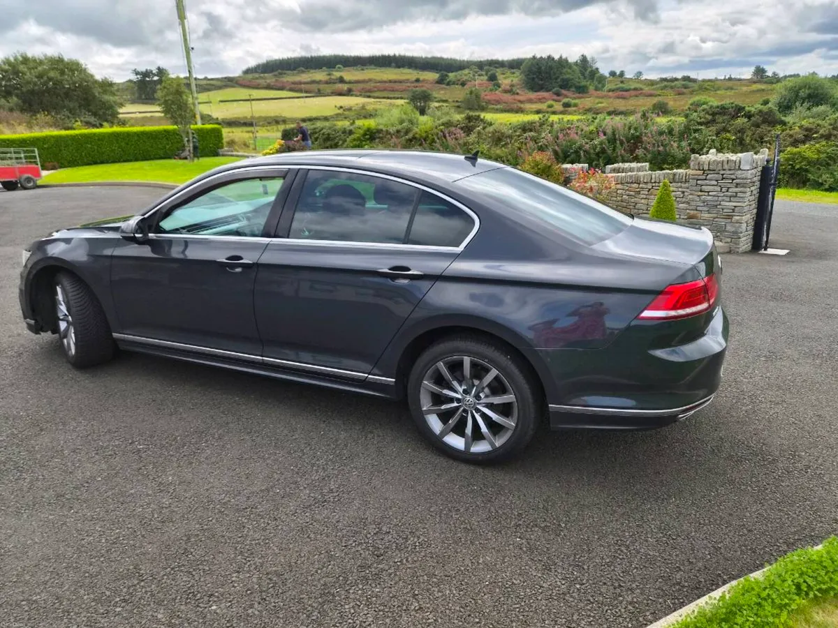 VW Passat 2.0Tdi R-Line, Pan Roof - Image 2