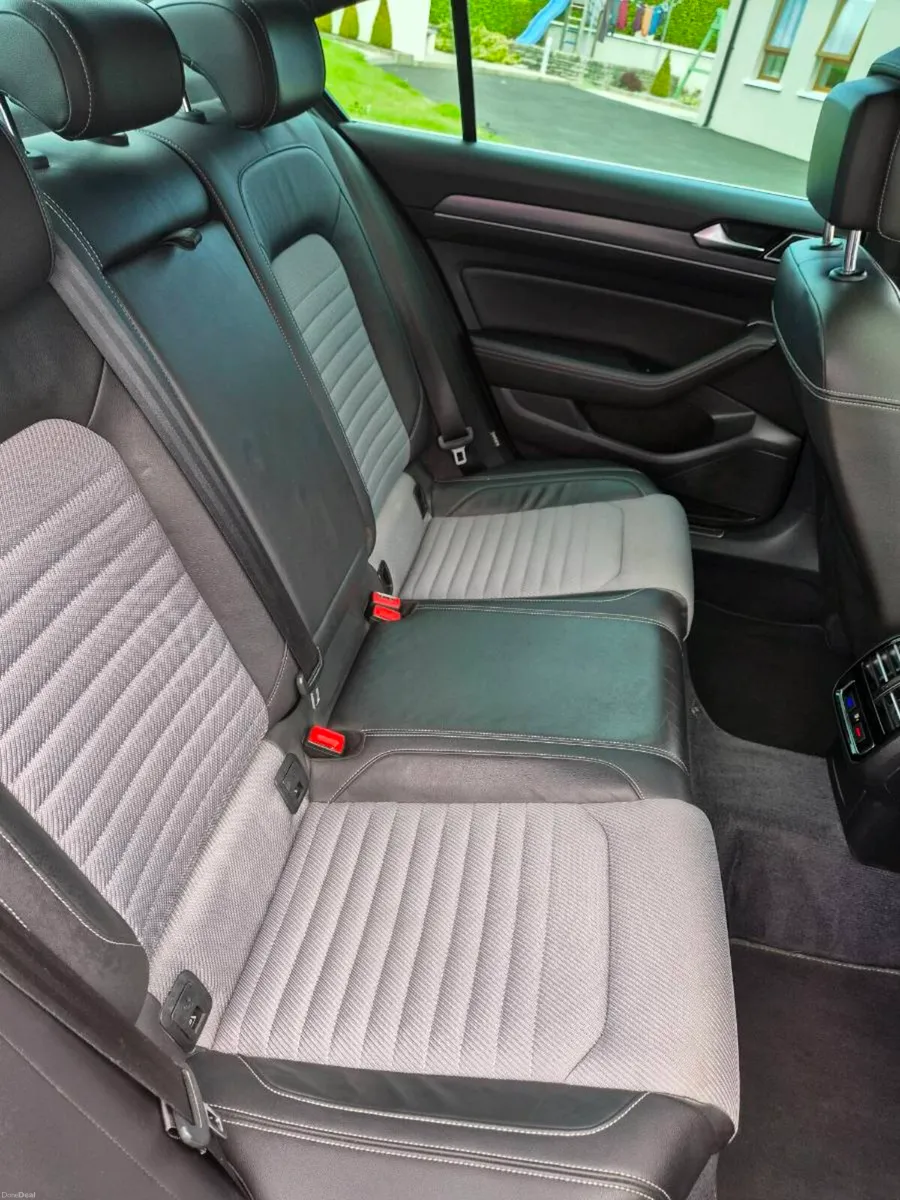 VW Passat 2.0Tdi R-Line, Pan Roof - Image 6