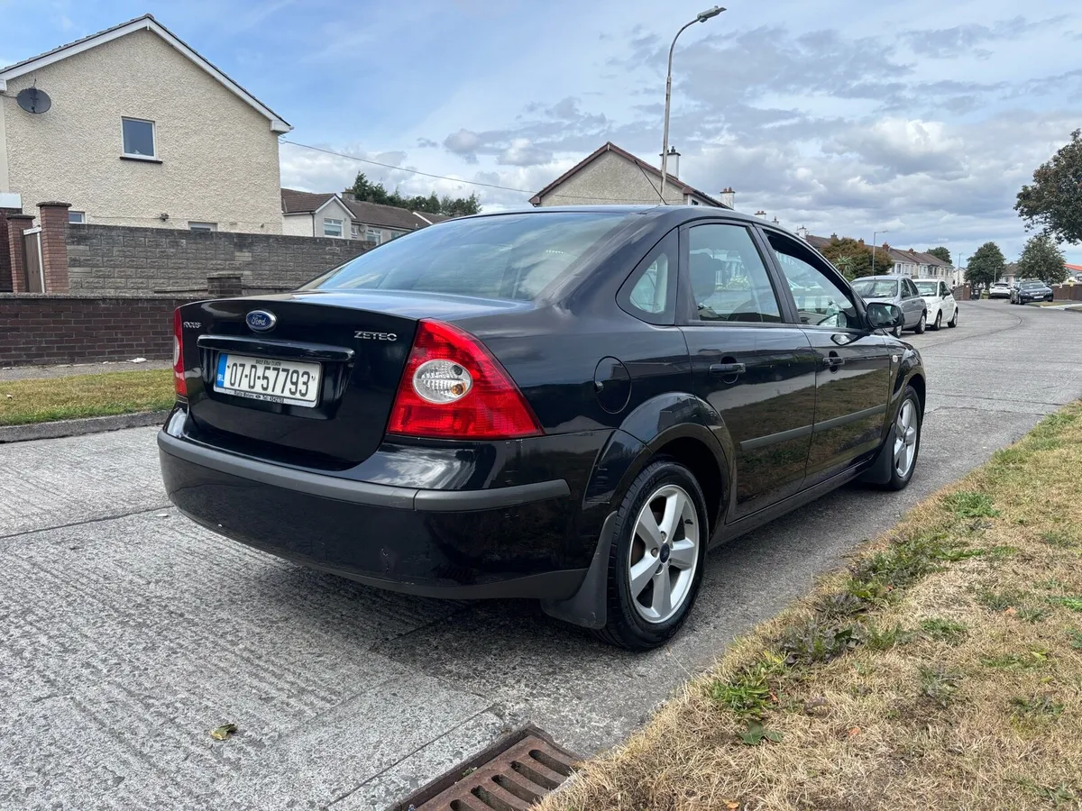 2007 Ford Focus NEW NCT 09/27 ONLY 112,000KMS - Image 6