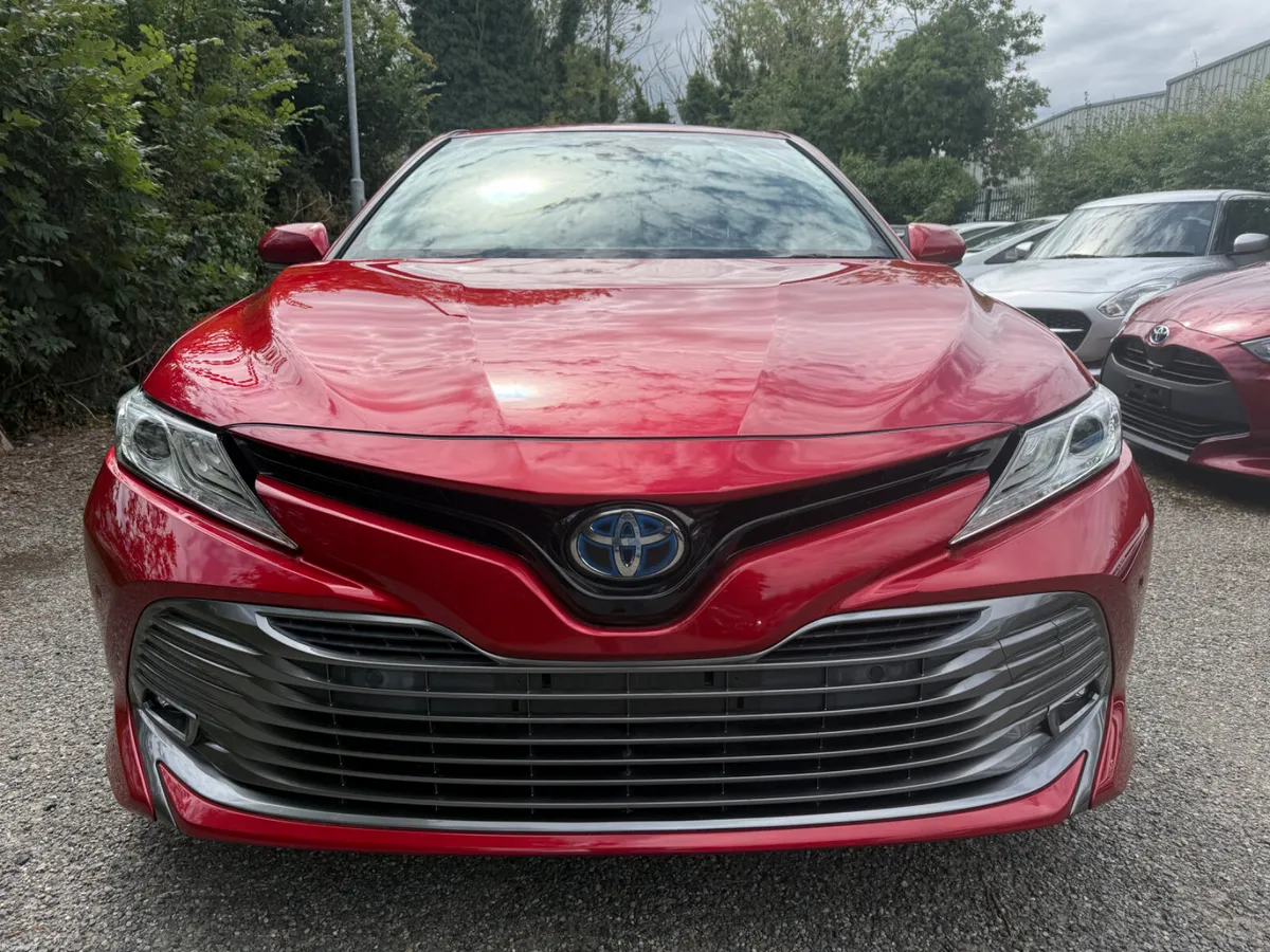 Toyota Camry low milege!!! - Image 5