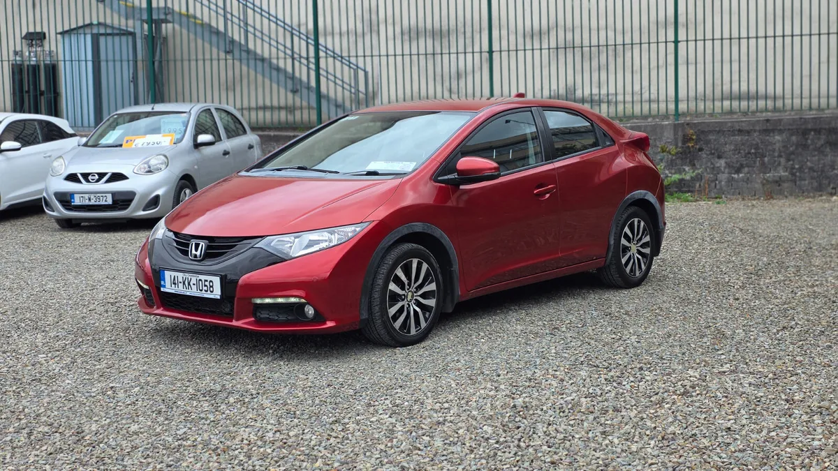 2014 Honda Civic Diesel - Image 3
