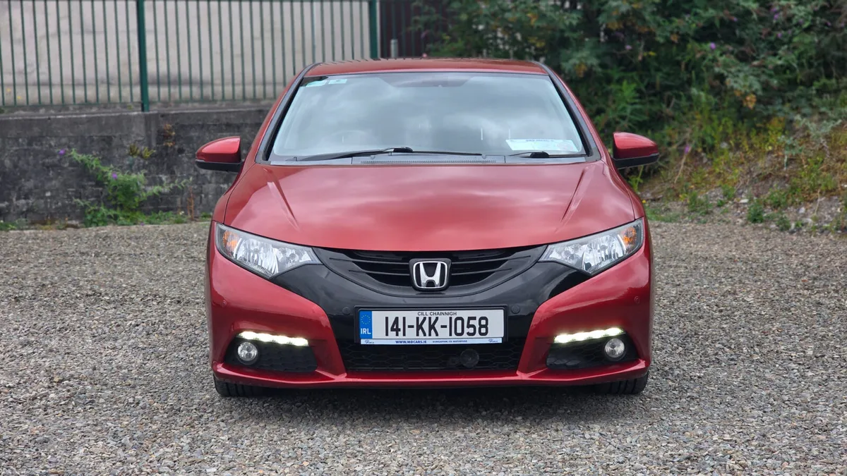 2014 Honda Civic Diesel - Image 2