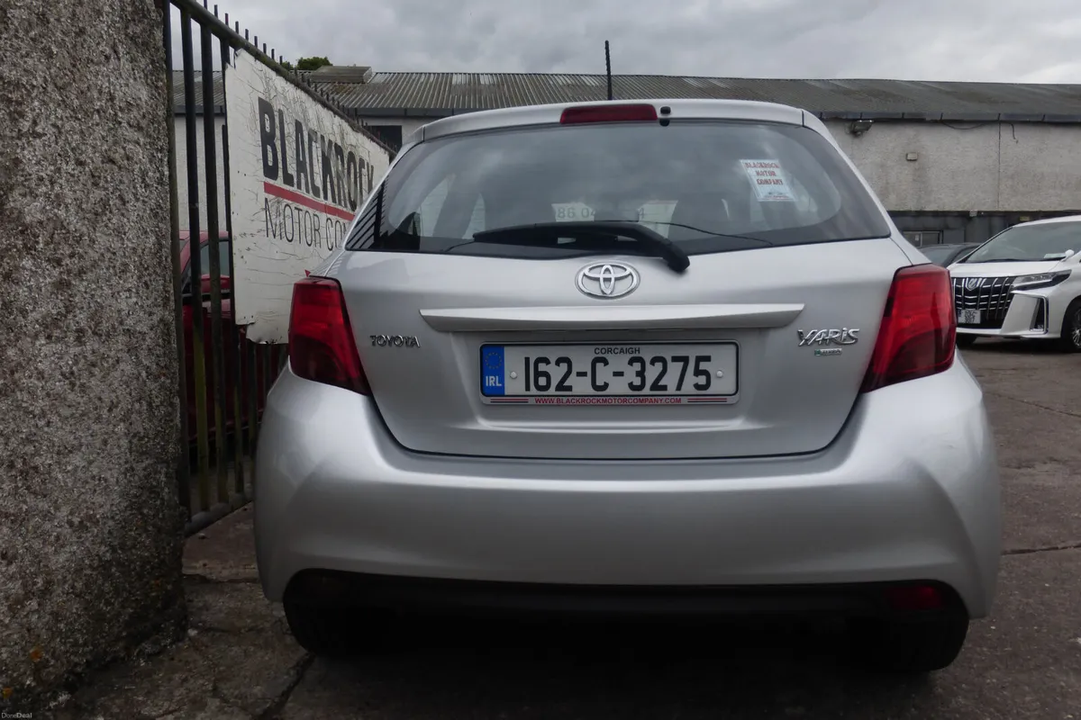 Toyota Yaris 2016 - Image 5