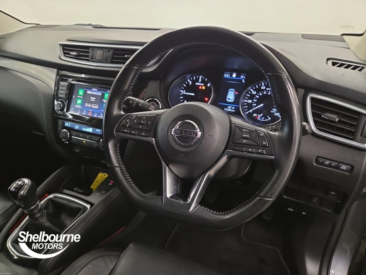 Nissan Qashqai Diesel Hatchback Tekna - Image 4