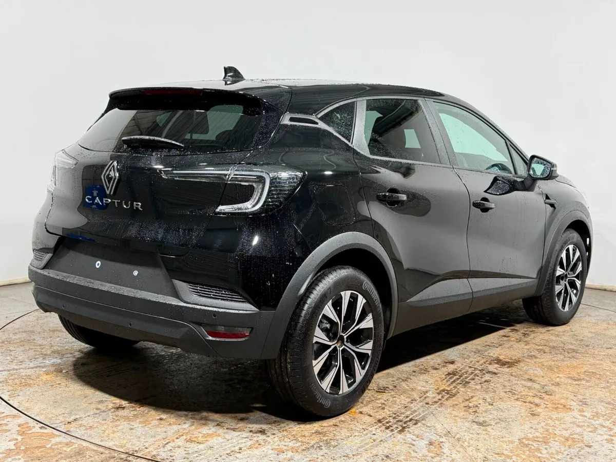 Renault Captur Hatchback Evolution - Image 3