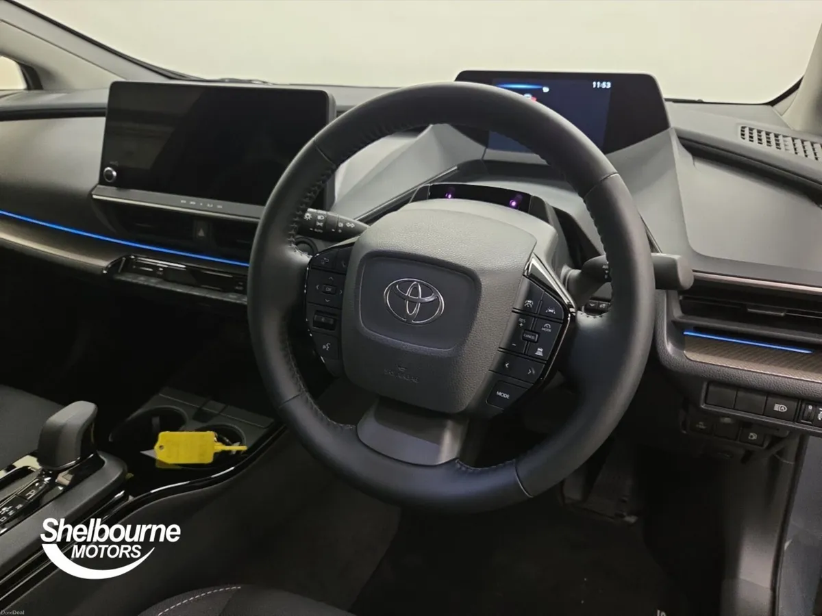Toyota Prius Hatchback Design - Image 4
