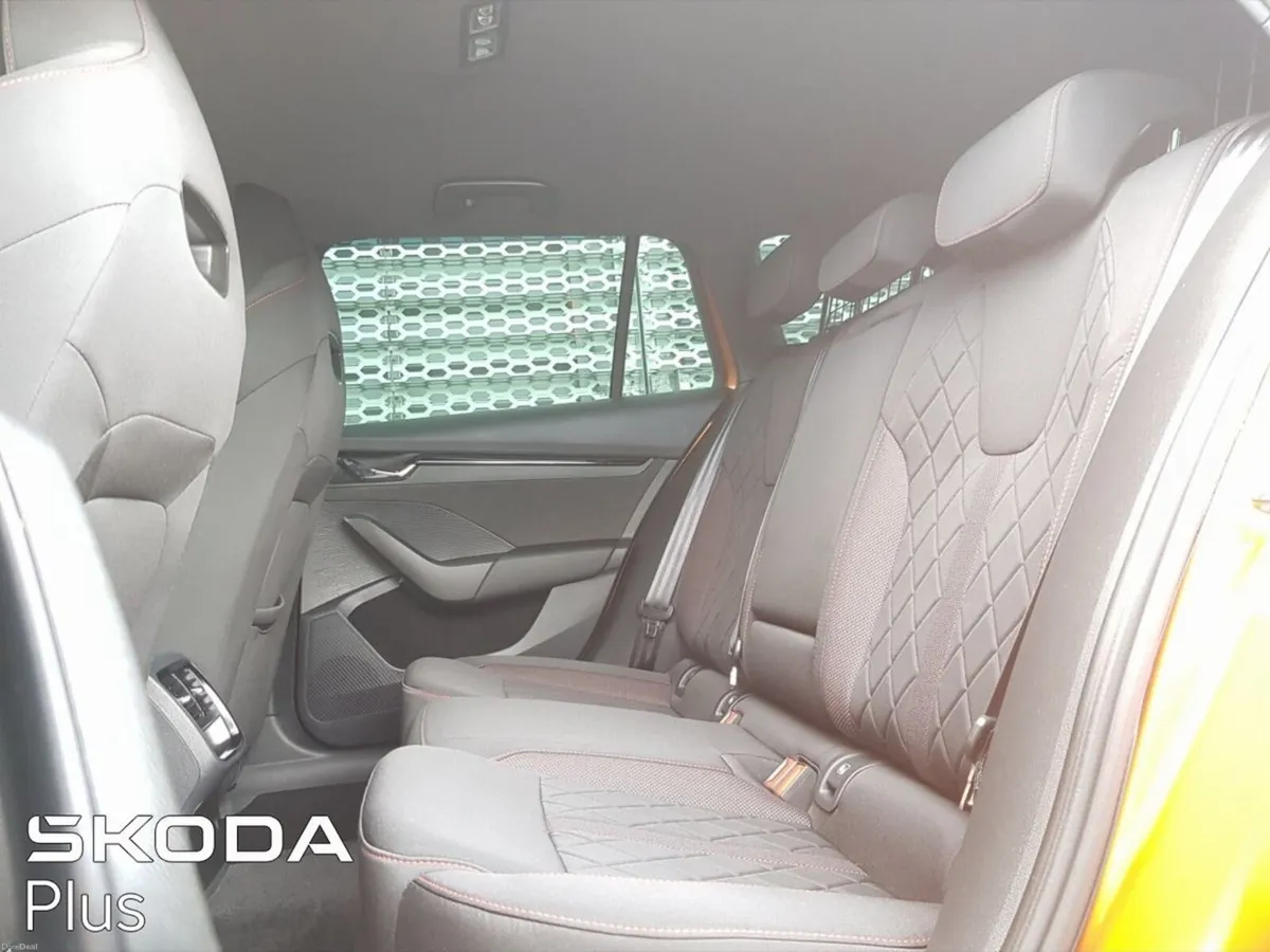 Skoda Octavia OCTAVIA COMBI  RS 2.0TDI 200HP DSG - Image 6