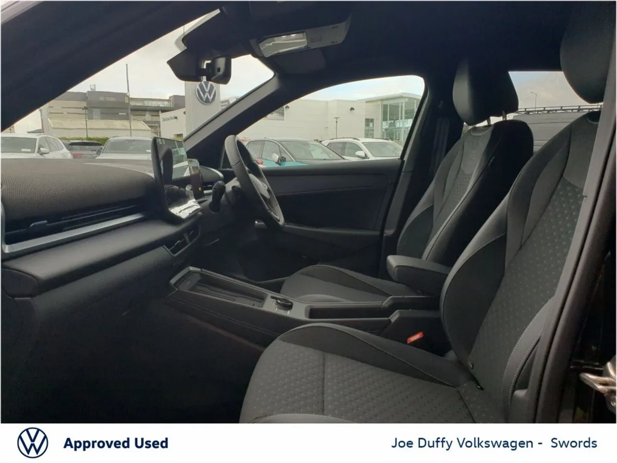 Volkswagen T-Roc R-LINE 1.5TSI 150HP MHEV - Image 3