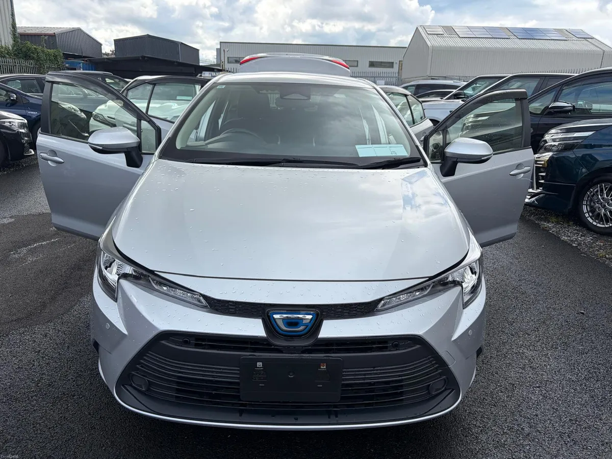 6147KM LOW MILEAGE 2024 TOYOTA COROLLA HYBRID AUTO - Image 1