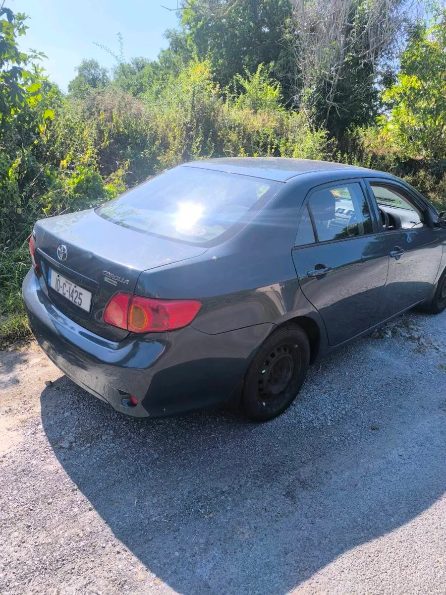 Toyota Corolla - Image 2