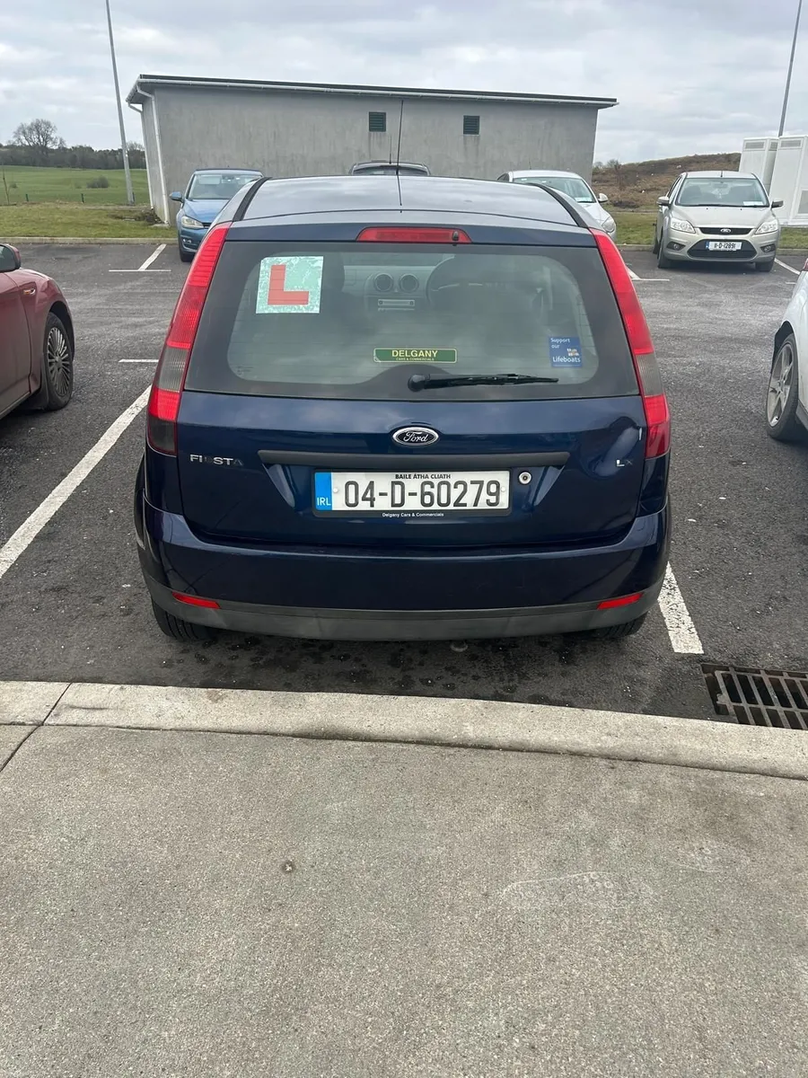 Ford Fiesta 2004 - Image 4