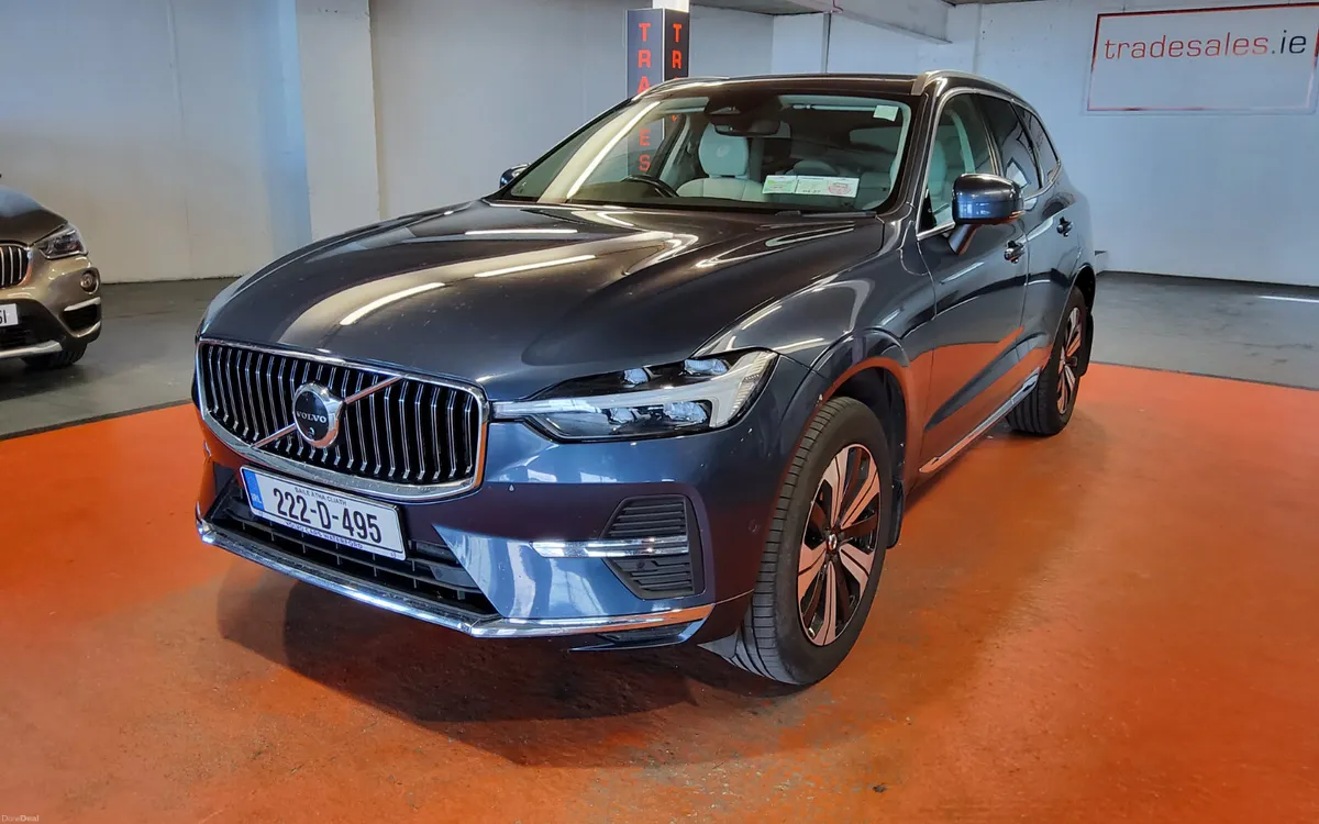 Volvo XC60 2022 - Image 3