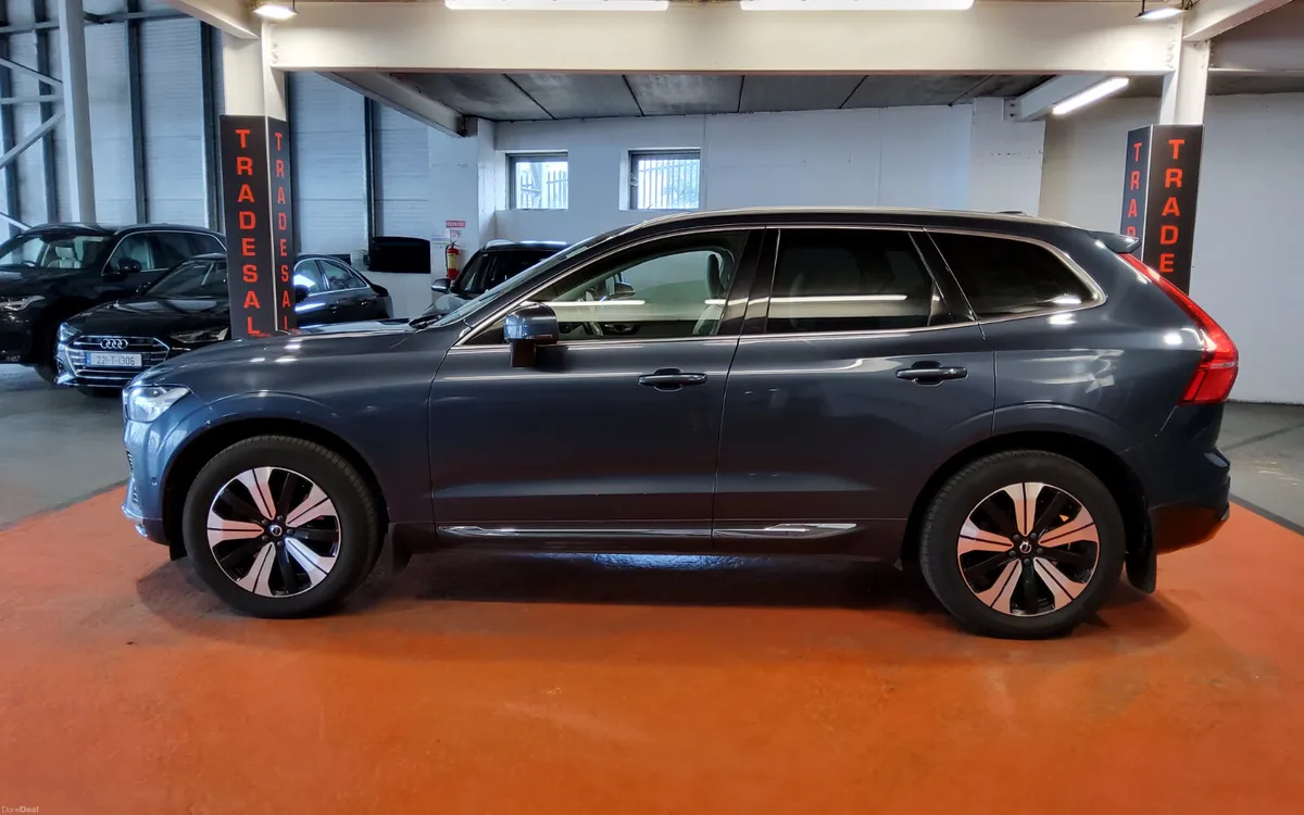 Volvo XC60 2022 - Image 6