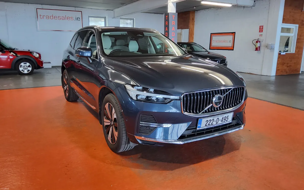 Volvo XC60 2022 - Image 1