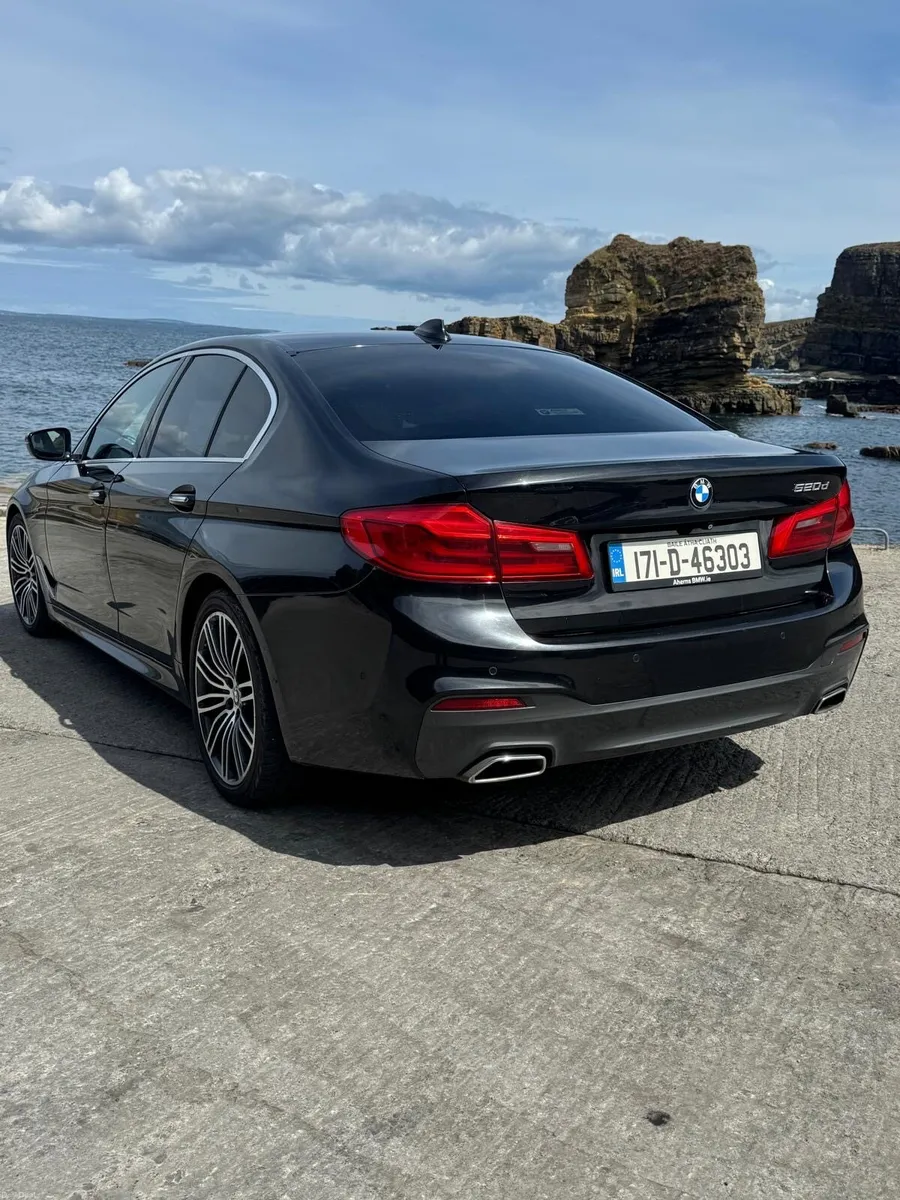 BMW 520D  M SPORT  G30  2017 - Image 2