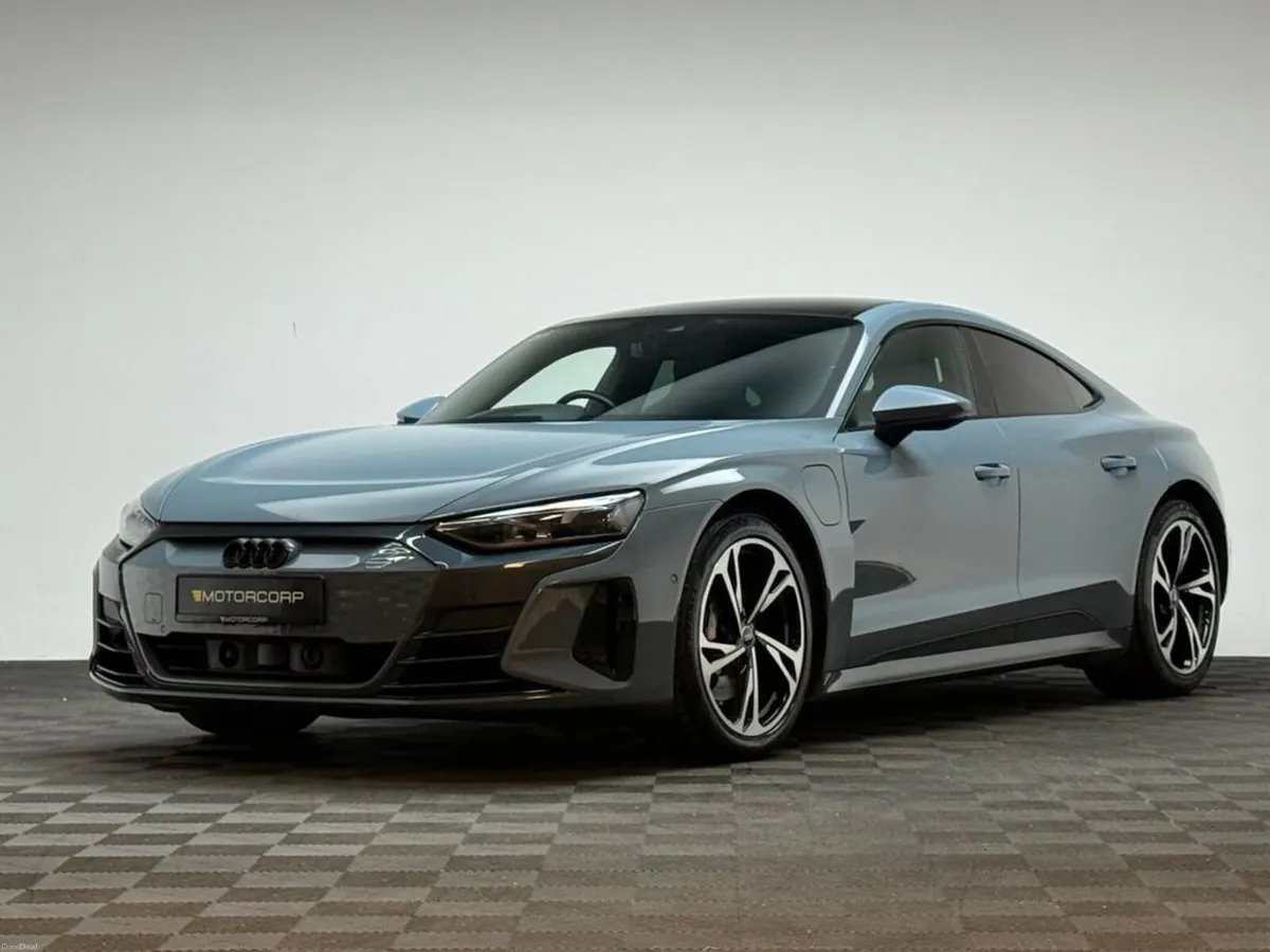Audi e-tron GT GT 522HP QUATTRO *PAN ROOF* - Image 3