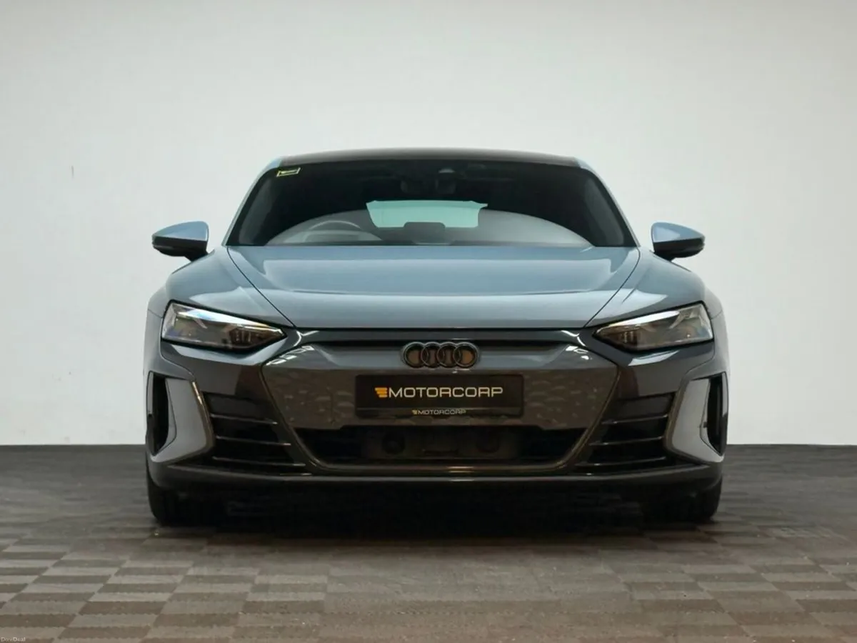 Audi e-tron GT GT 522HP QUATTRO *PAN ROOF* - Image 2