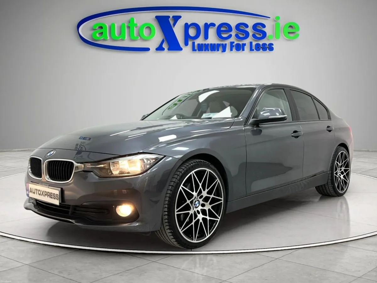 BMW 3-Series 318D Automatic - Image 5
