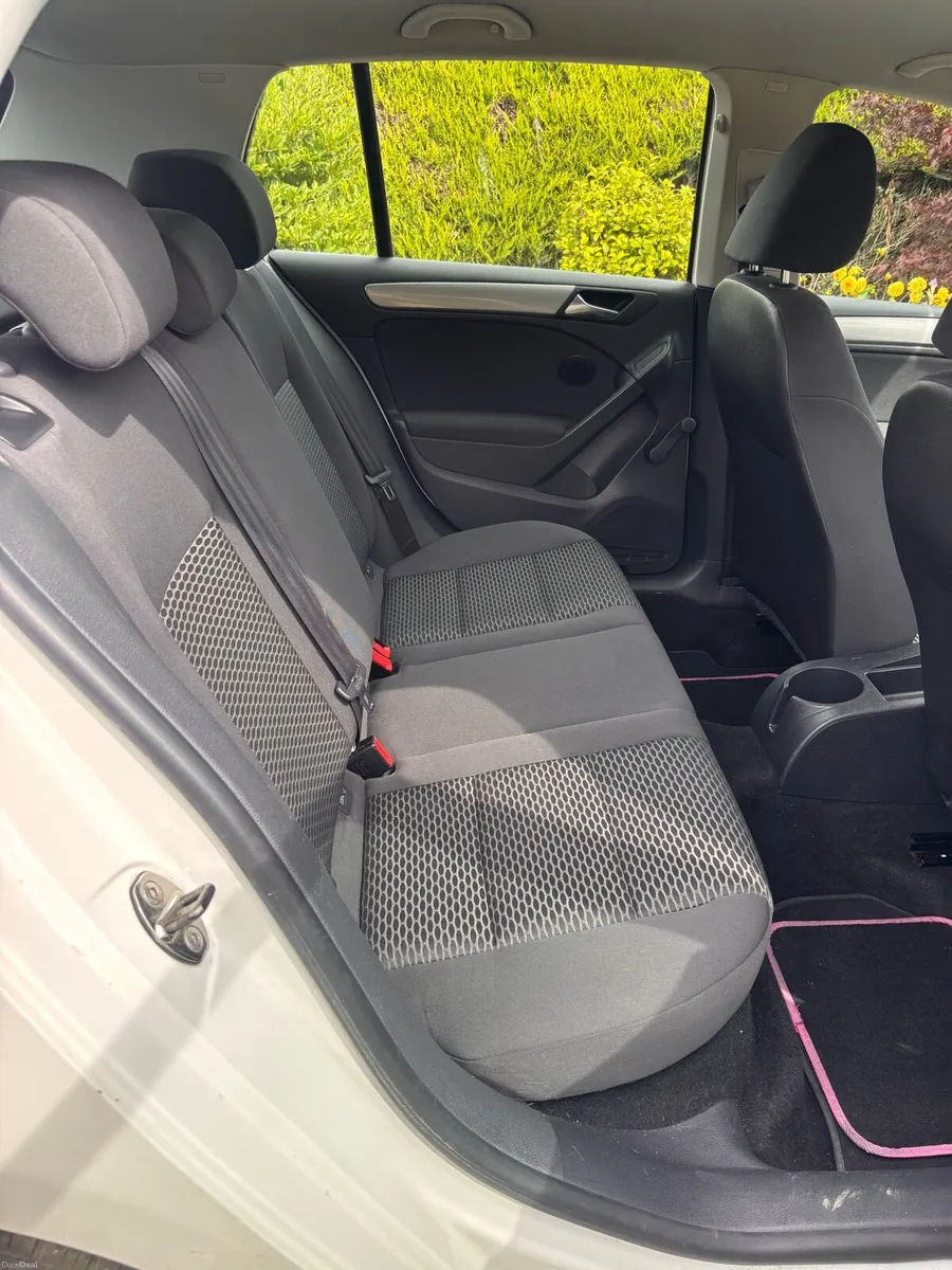 Car - Image 6