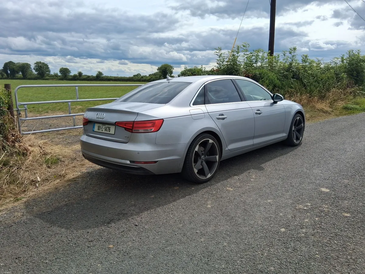 Audi A4 2018 - Image 2