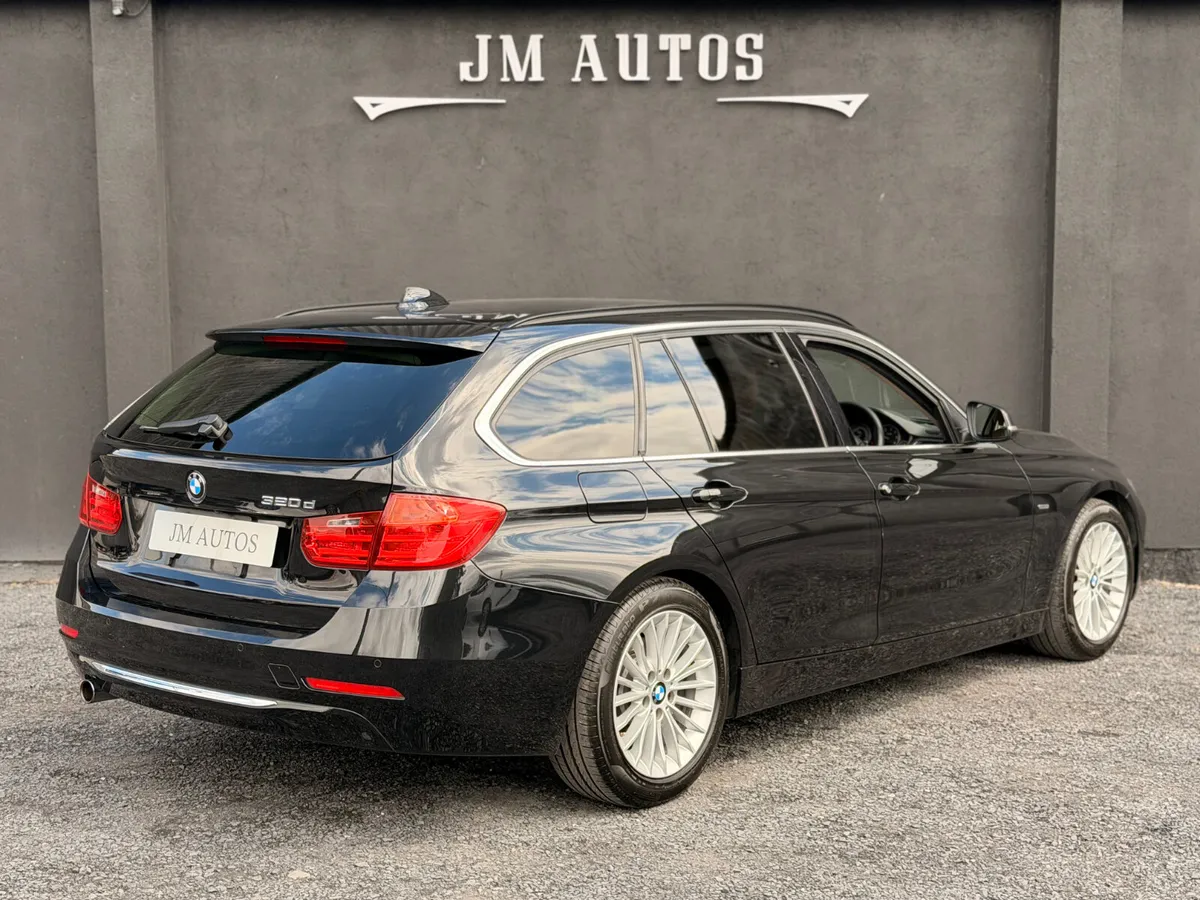 2013 BMW 320D TOURING LUXURY EDITION AUTOMATIC - Image 4
