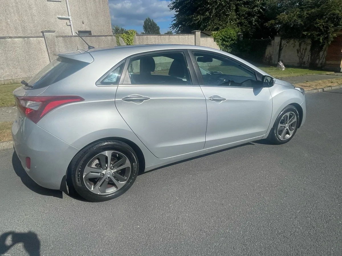 Hyundai i30 - Image 1