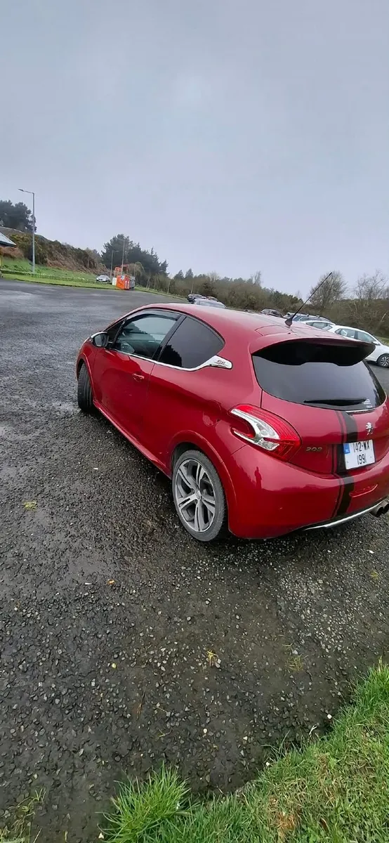 Peugeot 208 GTI - Image 4