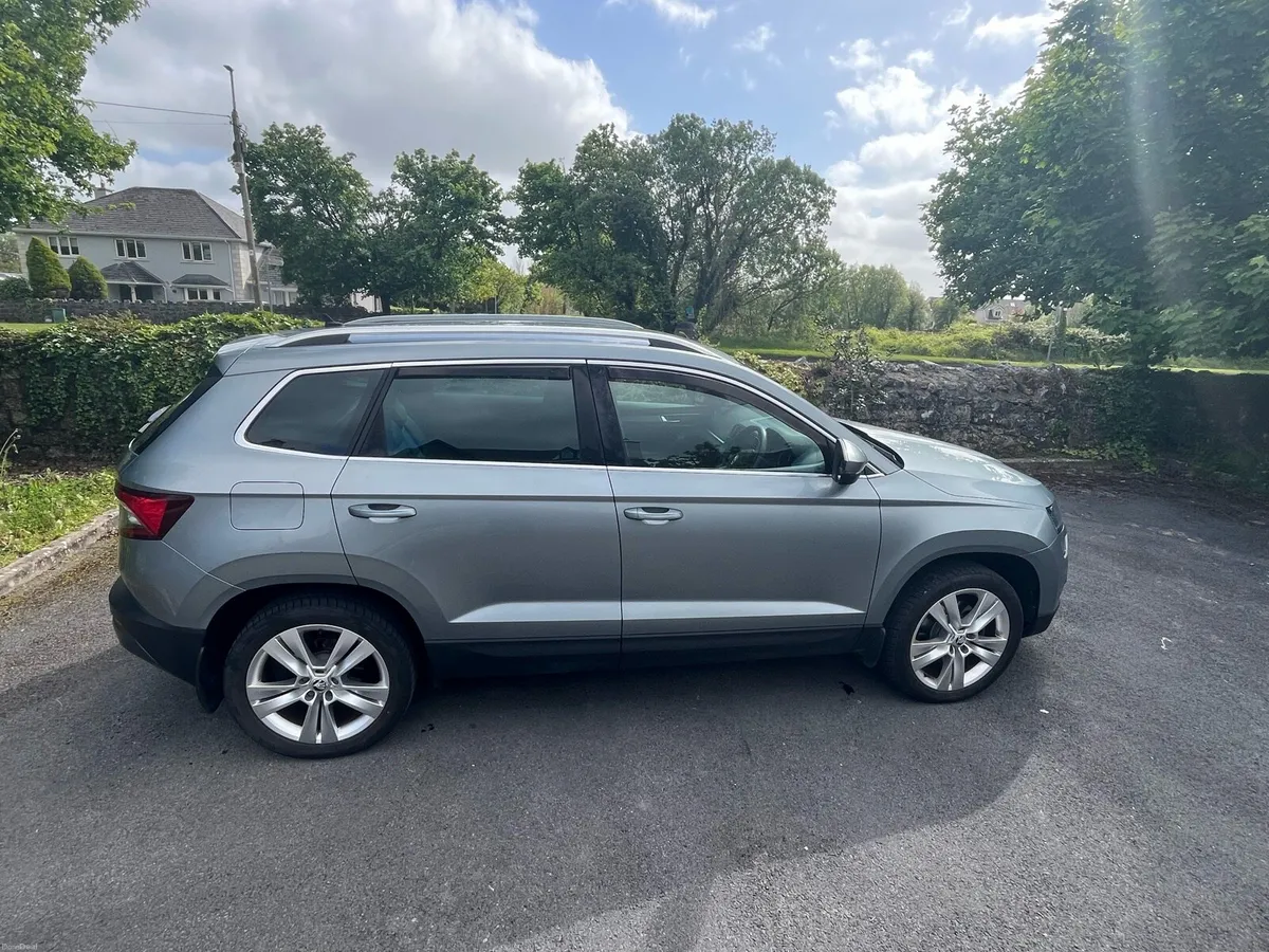 Skoda Karoq Style 1.6 TDI 116 BHP - Image 2
