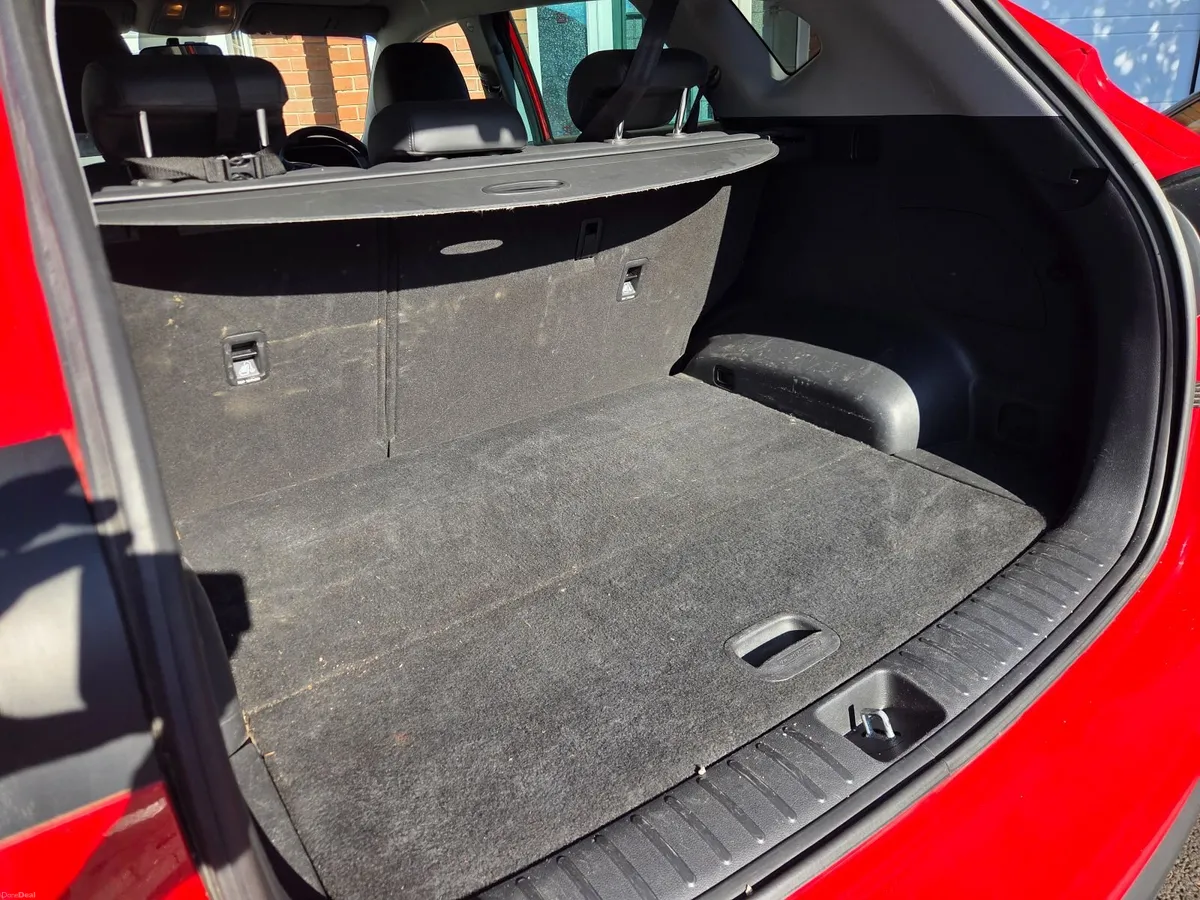 Hyundai Tucson Executive 1.6 Petrol - Image 4