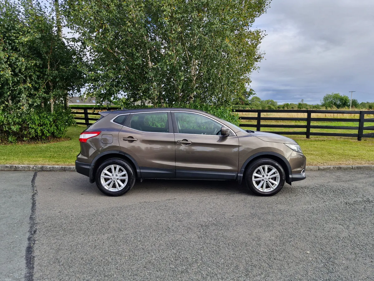 Nissan Qashqai Diesel (NCT TESTED AND TAXED)!!! - Image 5