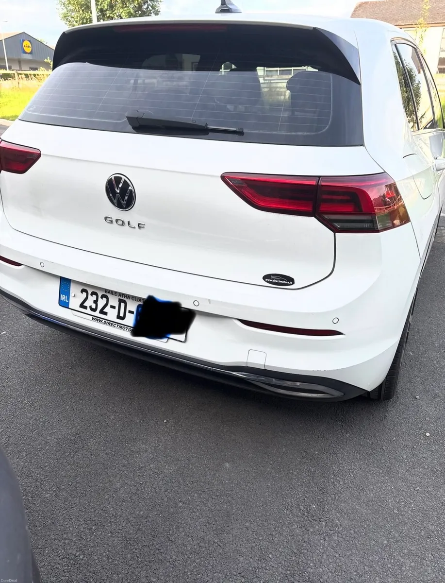Volkswagen Golf Life 2.0L Automatic Diesel - Image 3