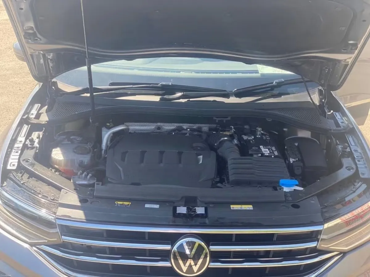 Volkswagen Tiguan 2024 - Image 4