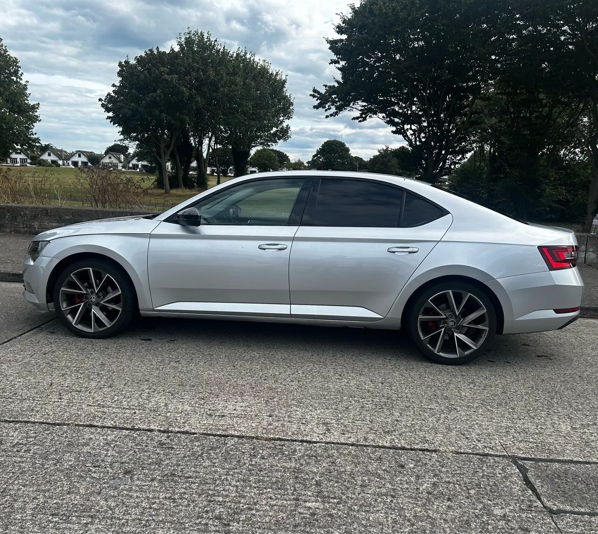 2019 Skoda Superb Sportline Style 2.0 TDI 150HP - Image 2